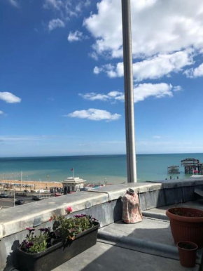 GradeII listed penthouse with Sea view